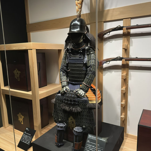 Majestic Views and Timeless Charm: My Adventure at Kumamoto Castle!