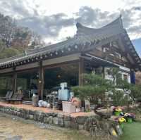 고즈넉한 멋이 있는 충북 괴산 산막이 한옥정원숲 🇰🇷