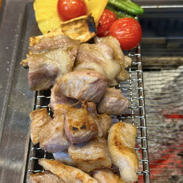 【韓国】見た目も豪華🌟 8種類のサムギョプサルセットが食べれるお店