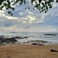 หาดสวย  เขาหลัก