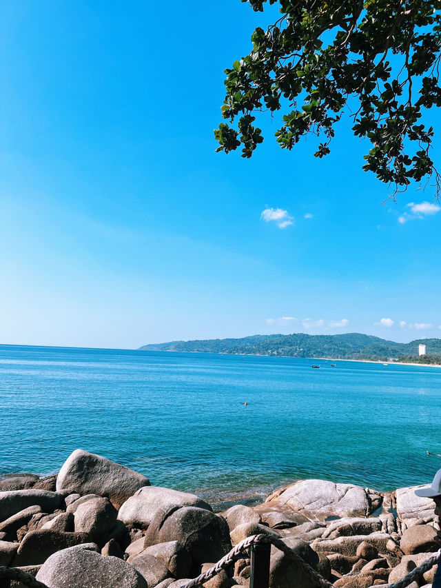 เสือผืน หมอนใบ คาเฟ่, ภูเก็ต 🌊☕️🌞