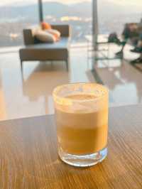 노을지는 모습이 예쁜 더화이트 카페☕️