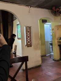 กาแฟไข่เจ้าดังที่โฮจิมินห์ little hanoi egg coffee