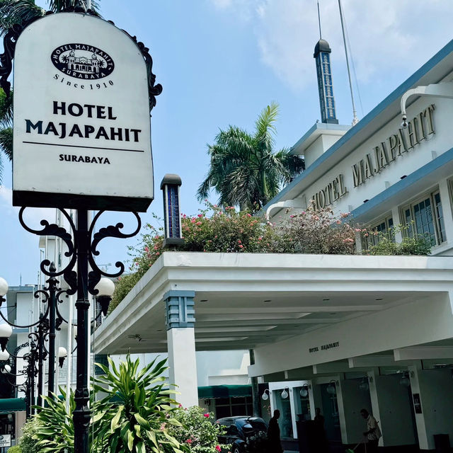 Stepping Back in Time: My Enchanting Stay at Hotel Majapahit Surabaya!