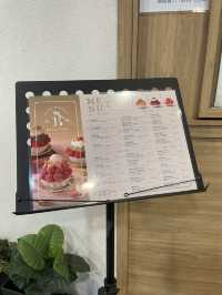 Bing Tod Café: Tainan’s Shave Ice Paradise 🍧☕