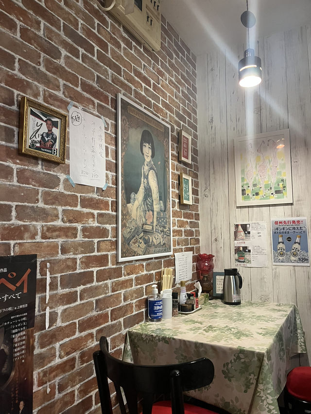 【松本市🇯🇵】絶品のラーターメンに安いおつまみ！おなかいっぱい食べるならここ！