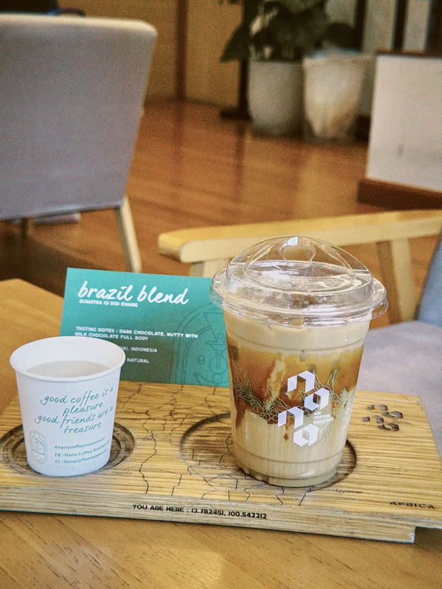 Nana Coffee Roasters Ari ร้านดังถูกใจคอกาแฟ