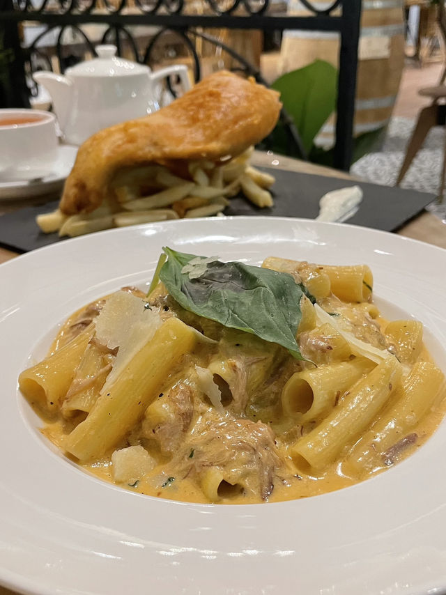 Romantic Vibes and Delicious Bites: A Date Night at Knots Living Café