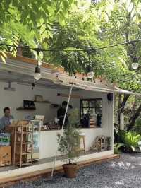 โฮมคาเฟ่ ใจกลางเมืองฉะเชิงเทรา สุดร่มรื่น