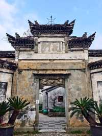 Discover the Historical Heritage: Your Ultimate Travel Guide to Longmen Ancient Town!