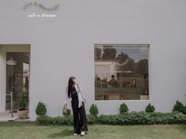 Like a mountain : คาเฟ่เขาใหญ่ มีสวนและน้ำ 🌿