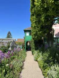 Giverny: The Enchanting Village That Inspired Monet