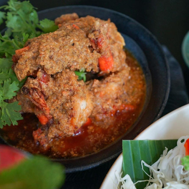 ร้านอาหารไทย ฝีมือรถดั้งเดิม กับร้านอรุณ