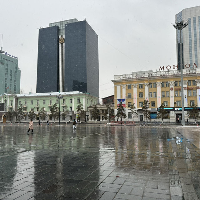 【ウランバートル】🇲🇳 SUKHBAATAR SQUARE