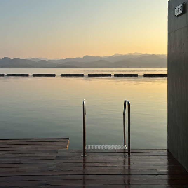 Leaf Lake Kan Resort แพกลางน้ำที่ #กาญจนบุรี