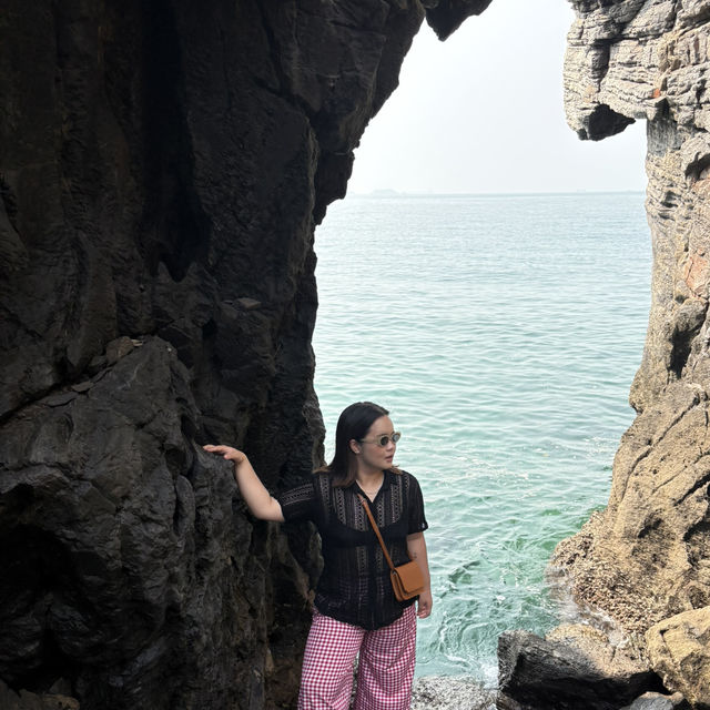 ถ้ำทะลุ ⛰️🌊@เกาะสีชัง, ชลบุรี