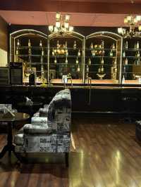 An evening at one of the oldest Kolkata pubs 