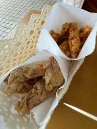 📍ไก่ทอดแสนอร่อย แห่งเมืองเปบปุ