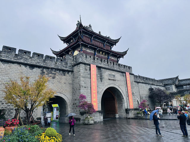 เมืองโบราณที่ไม่ได้ไกลจากเฉิงตู- Dujiangyan