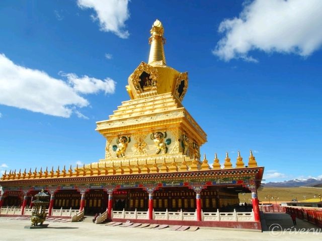 【中国】天空の尼僧の浮島！東チベットの「亜青寺」
