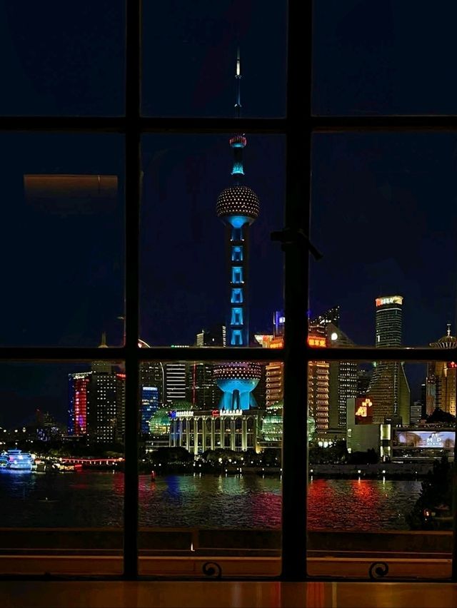 An unforgettable fine dining experience at Hakkasan, Shanghai. 