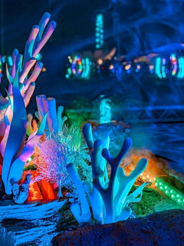 EXPERIENCE LIFE BENEATH THE WAVES IN THIS YEAR’S I LIGHT FESTIVAL! 💡🌊