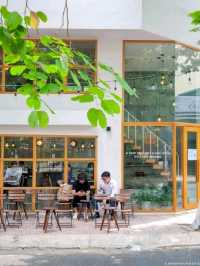 Le Blanc Coffee & Space