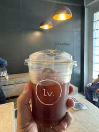 lv.leveling ลาดพร้าว คาเฟ่เล็กๆ ดีย์ ชิลล์