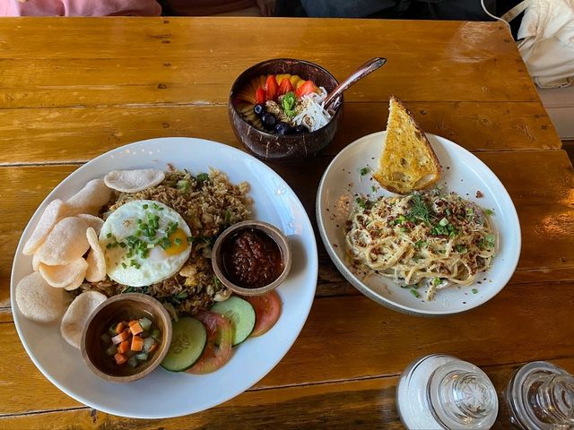 Crumb & Coaster at Kuta