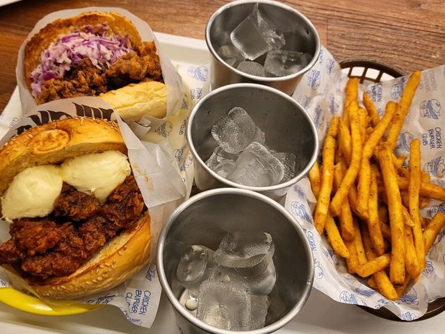 치킨버거클럽