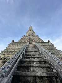 Golden Hour at Wat Arun: Serenity by the River