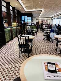 “Ling’s Kopitiam: A Local Flavor Haven”