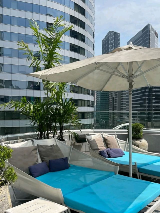 🍴 Bangkok Bites with a Twist: Dining at W Bangkok!