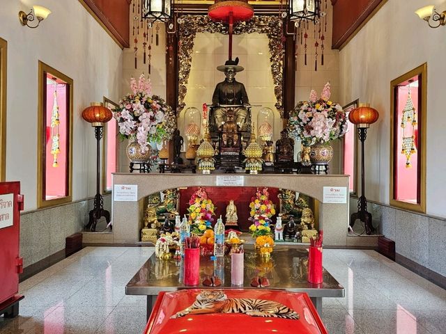 ศาลสมเด็จพระเจ้าตากสินมหาราช พระยาพิชัยดาบหัก 