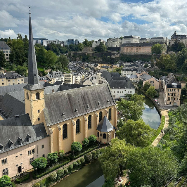 🌞🏰 Summer Stroll Through Luxembourg City: A Fairytale Mix of History, Gardens & Rooftop Views