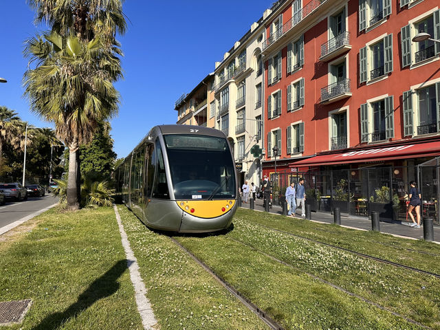 【Nice 🇫🇷フランス・ニース】 地中海に抱かれた南仏リゾート「コートダジュール」