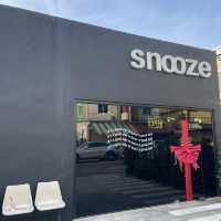 Snooze Cafe