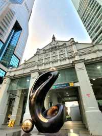 Art lovers, Go explore Raffles Place