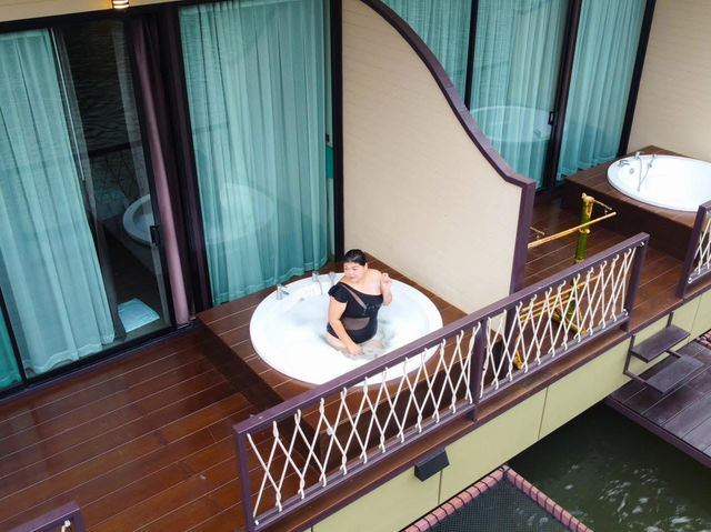บินหลา ราฟท์ รีสอร์ทกลางสายน้ำ