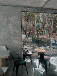 Shade Cafe – ความสงบในสไตล์โมเดิร์นลอฟท์กลางม.อุบล