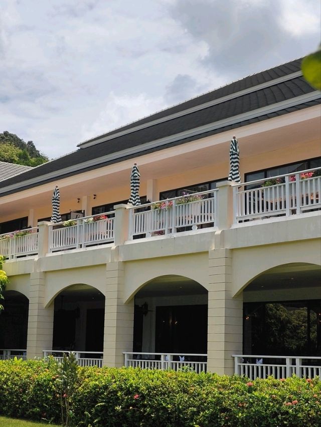 Sofitel Krabi Phokeethra – ที่พักหรูติดหาด