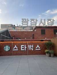 【🇰🇷韓国】広蔵市場にスタバができた‼️雰囲気最高🪔絶対行ってほしい❣️