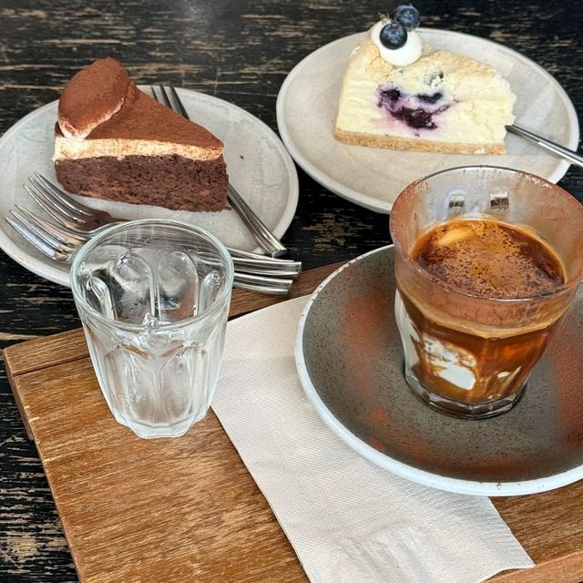 nice cafe to chill