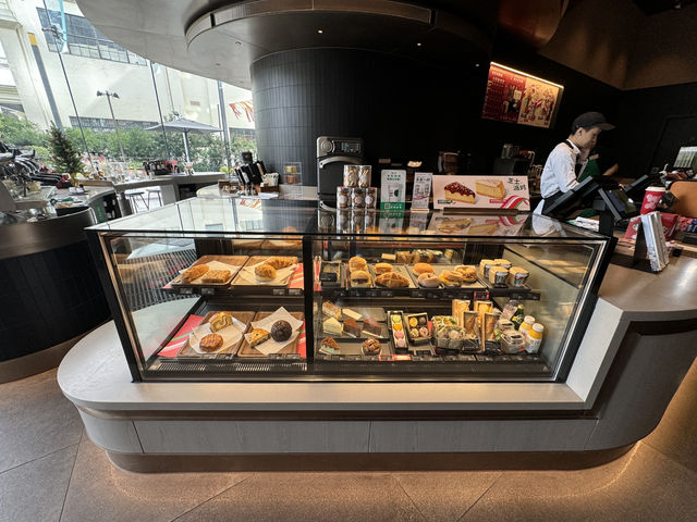A Brew Above: Exploring Guangzhou’s Luxe Starbucks Reserve at Star Plaza