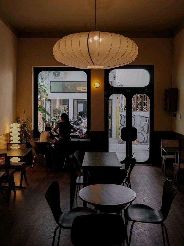 Make Room Cafe Vietnam