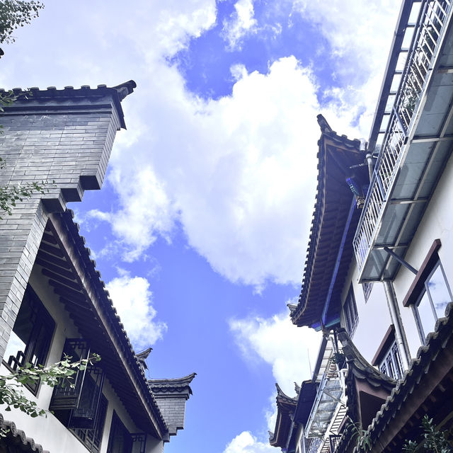 A Peaceful Day in Yiren Ancient Town