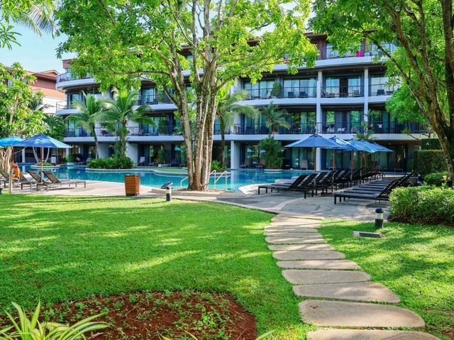Holiday Ao Nang Beach Resort