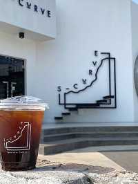濃厚で香り豊かなスペシャルティコーヒーと焼きたてのベーカリー、フォトジェニックな空間があるコラートの癒しスポット…S‑C
