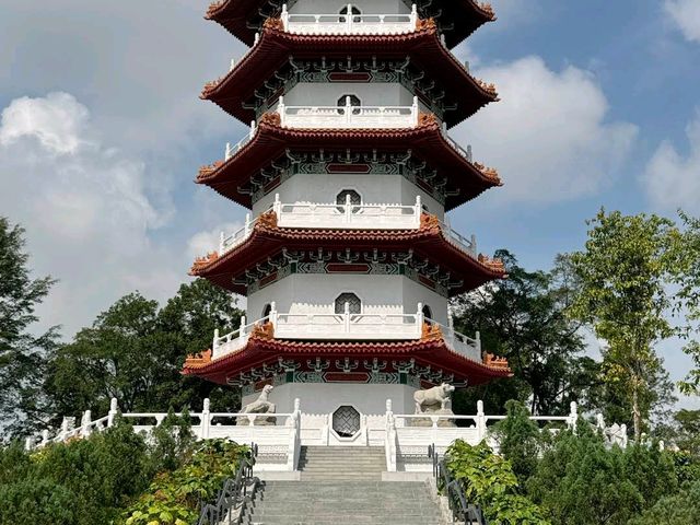 Jurong Lake Gardens (Free & tranquil)
