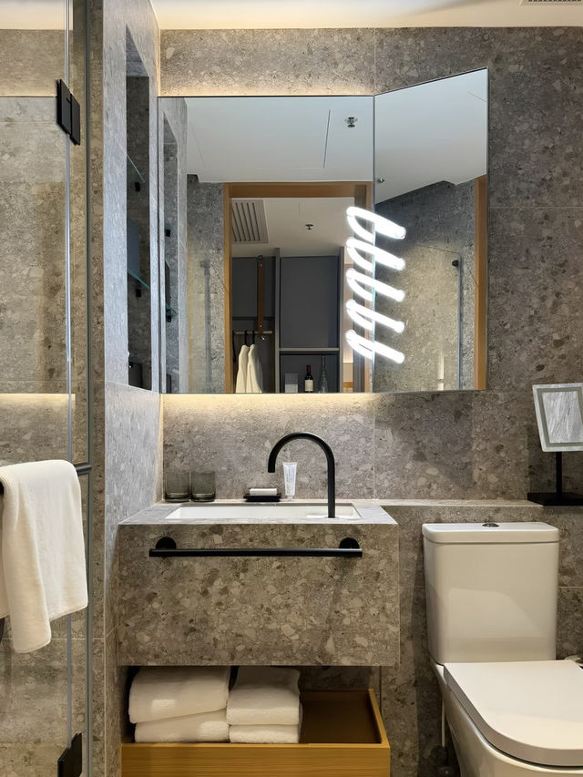 Mondrian Hong Kong — Best Value Stay in the City! 🏨🇭🇰